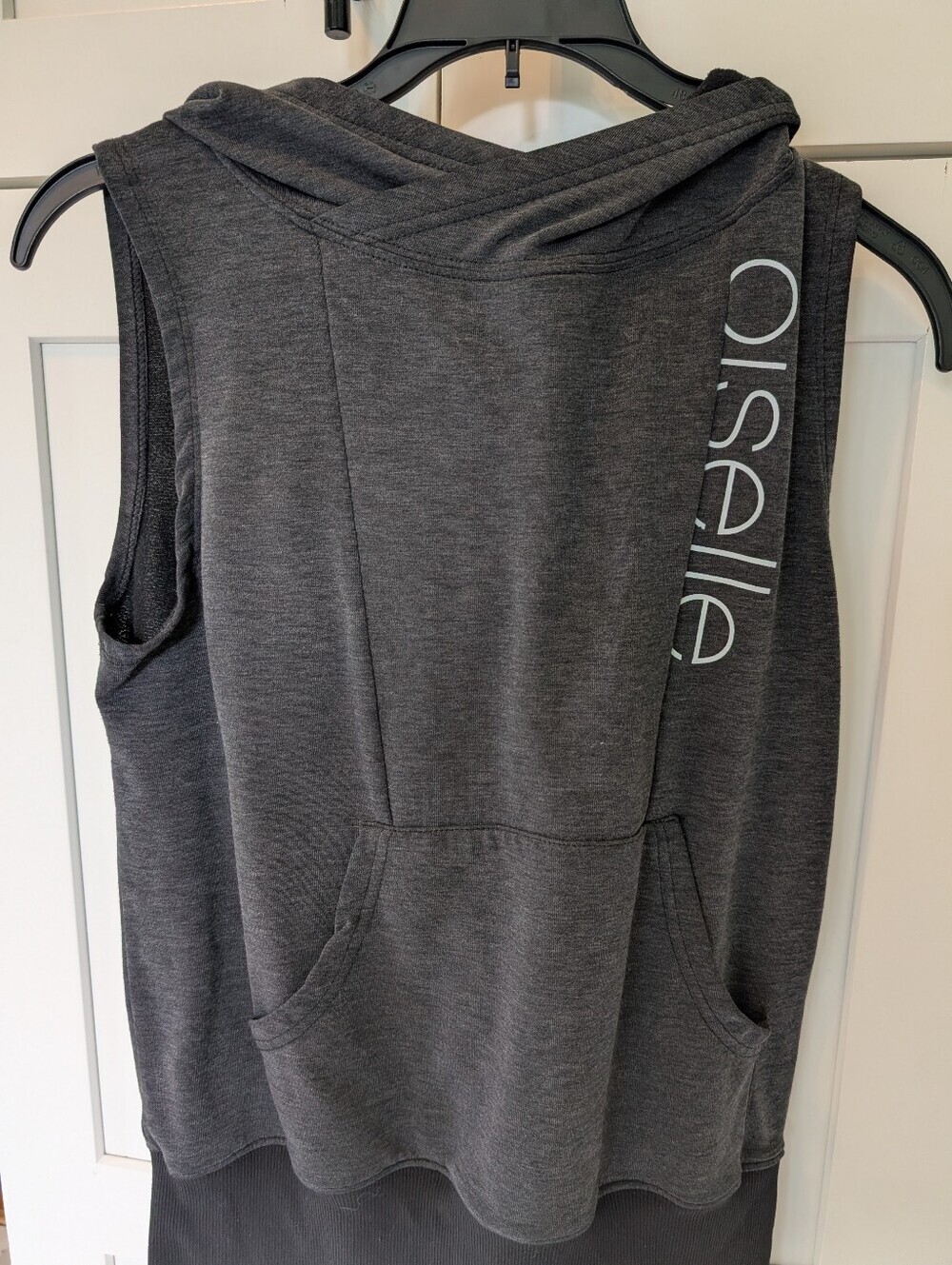Oiselle Dark Charcoal Sleeveless Hooded Tank, Small